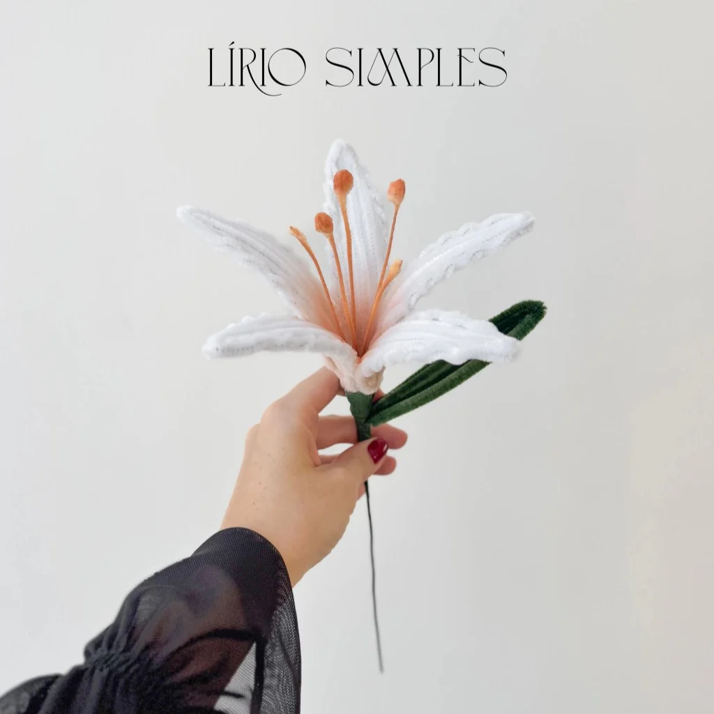 Flor de Chenille - Lírio Simples