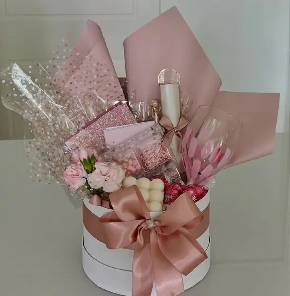 Gift Box Rosê Delicado — Presente de Aniversário personalizado em Campo Grande MS