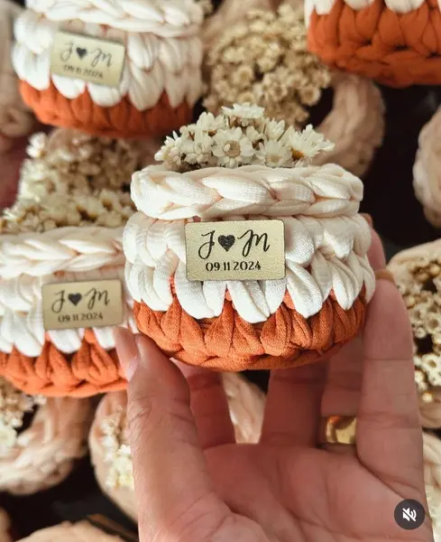 Cestinho Crochê Flores Secas — Presente e Lembrancinhas de Casamento personalizado em Campo Grande MS